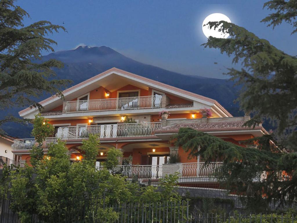 Etna Royal View Apart otel Trecastagni Dış mekan fotoğraf